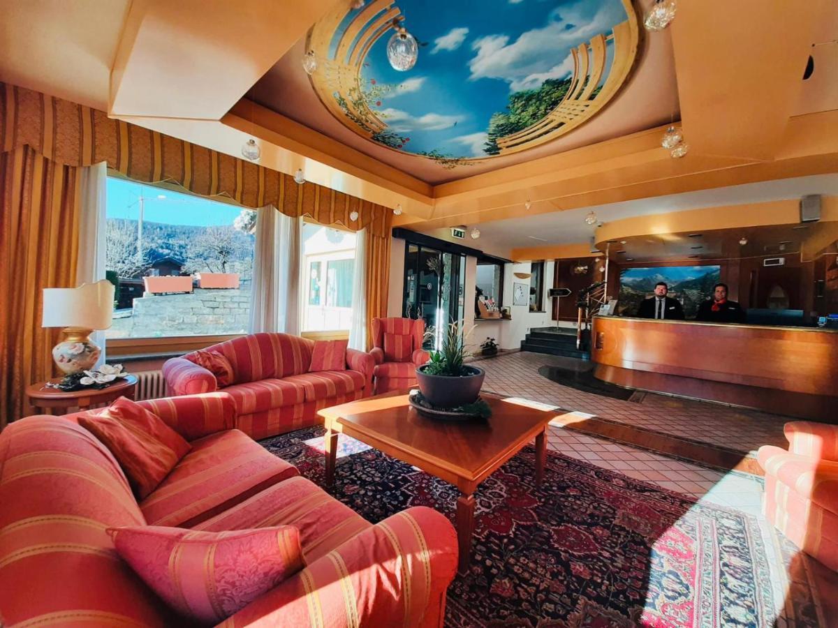 Hg Hotel Italia 布吕松 外观 照片