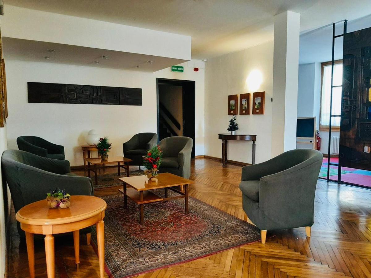 Hg Hotel Italia 布吕松 外观 照片