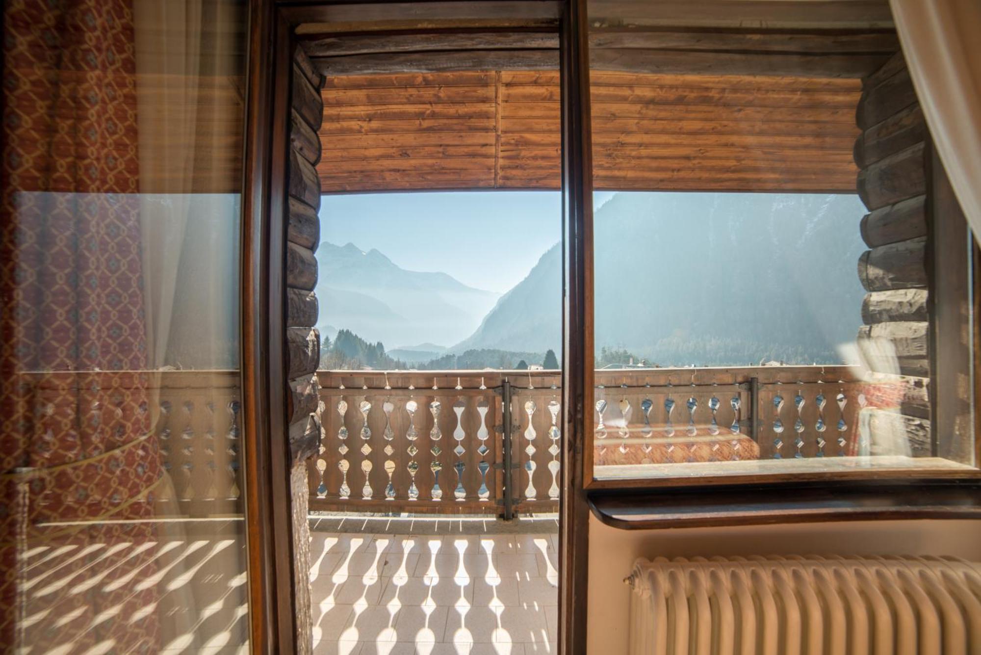 Hg Hotel Italia 布吕松 外观 照片