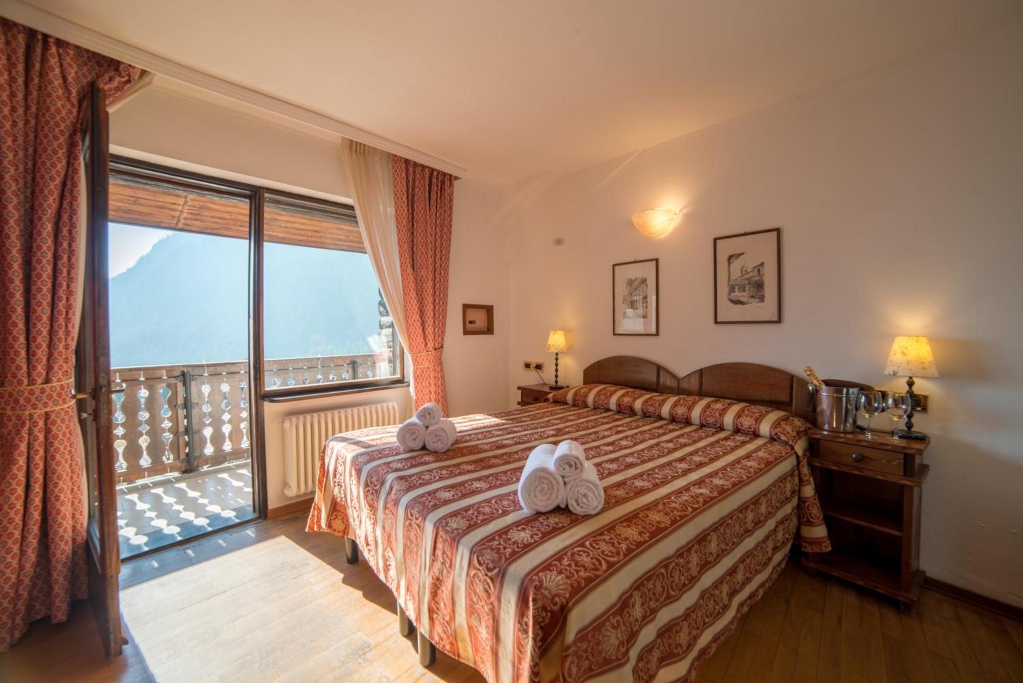 Hg Hotel Italia 布吕松 外观 照片