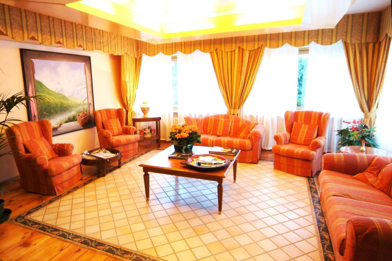 Hg Hotel Italia 布吕松 外观 照片