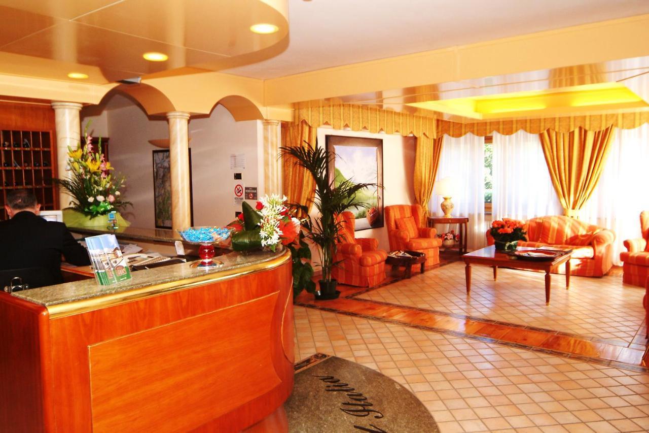 Hg Hotel Italia 布吕松 外观 照片
